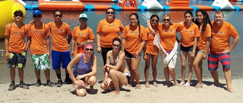 Picture Of Volunteers At The Liquid Run Newport Beach 2016